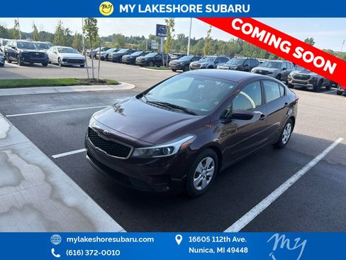 Used 2017 Kia Forte LX FWD image 3