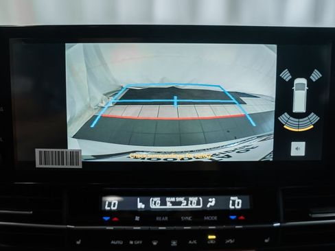 New 2026 Toyota Sienna XLE Woodland Edition AWD/4WD image 43