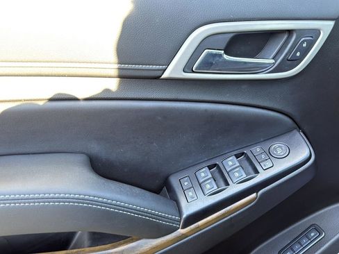 Used 2020 GMC Yukon Denali w/ Denali Ultimate Package image 12