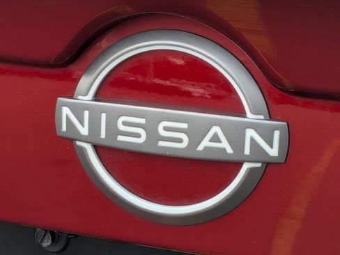 Used 2024 Nissan Sentra SR w/ SR Premium Package FWD image 28