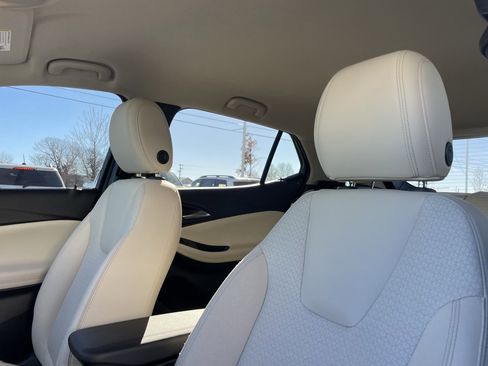 Used 2023 Buick Encore GX Select image 21