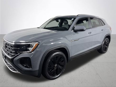 New 2026 Volkswagen Atlas Cross Sport SE image 2