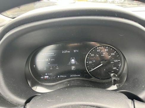 Certified 2022 Nissan Kicks SV w/ Interior Electronics Package image 17