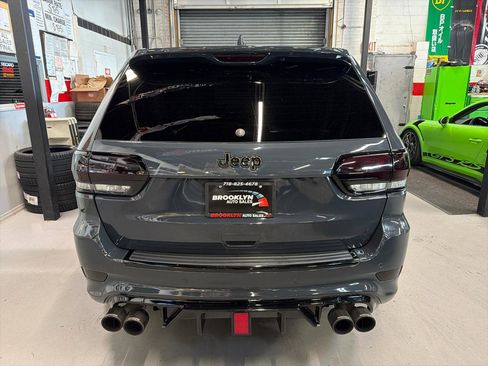 Used 2018 Jeep Grand Cherokee Trackhawk AWD/4WD image 6