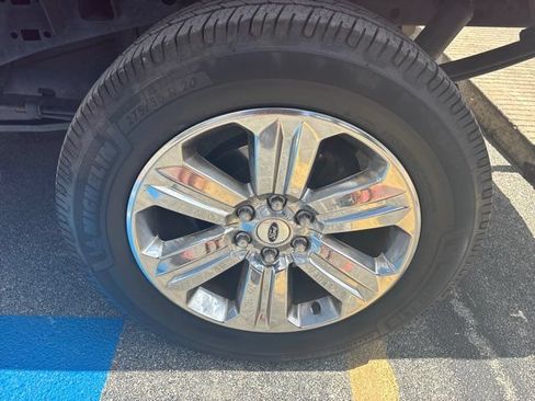 Used 2018 Ford F150 Lariat AWD/4WD image 10