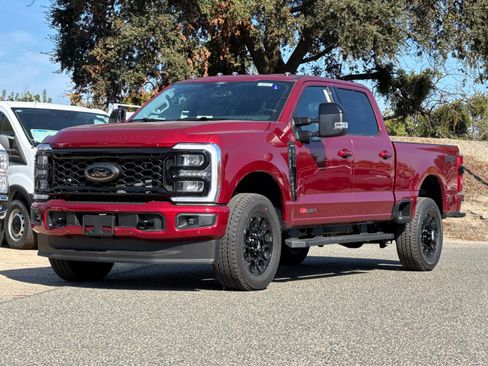 New 2026 Ford F250 Lariat w/ Black Appearance Package image 7