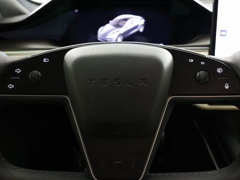 Used 2022 Tesla Model S Plaid image 24