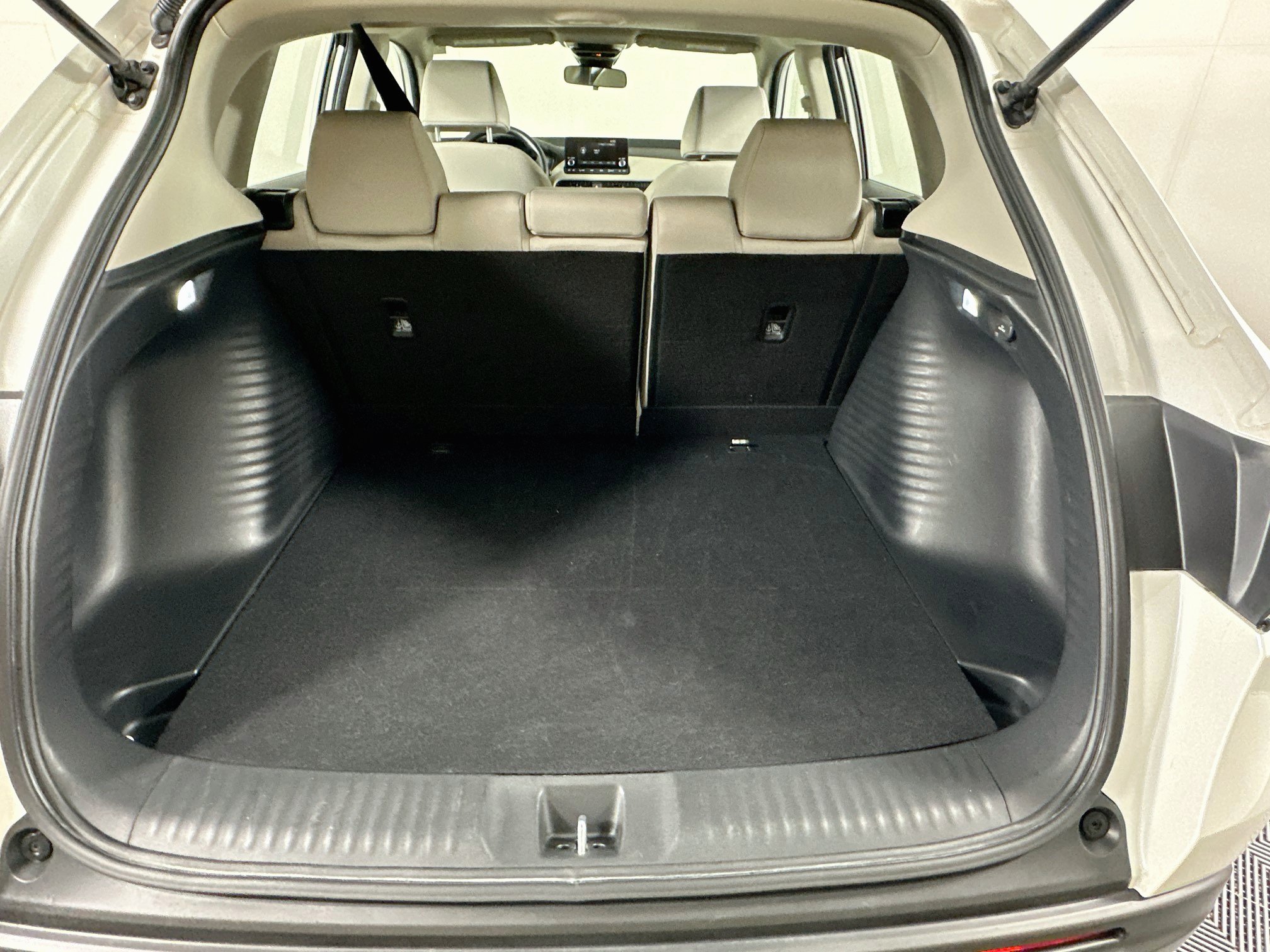Used 2024 Honda HR-V LX image 27