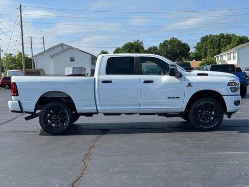 New 2026 RAM 2500 Big Horn AWD/4WD image 2