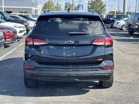 Used 2024 Chevrolet Equinox RS w/ LPO, Floor Liner Package FWD image 5