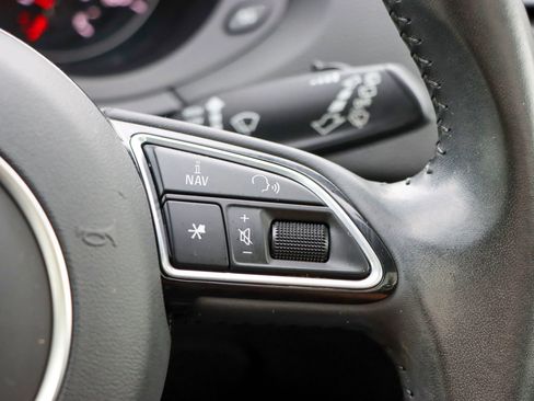 Used 2018 Audi Q3 2.0T Premium w/ Convenience Package image 41