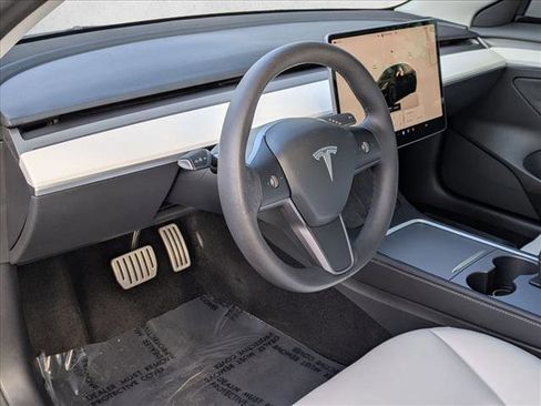 Used 2022 Tesla Model 3 Performance image 10
