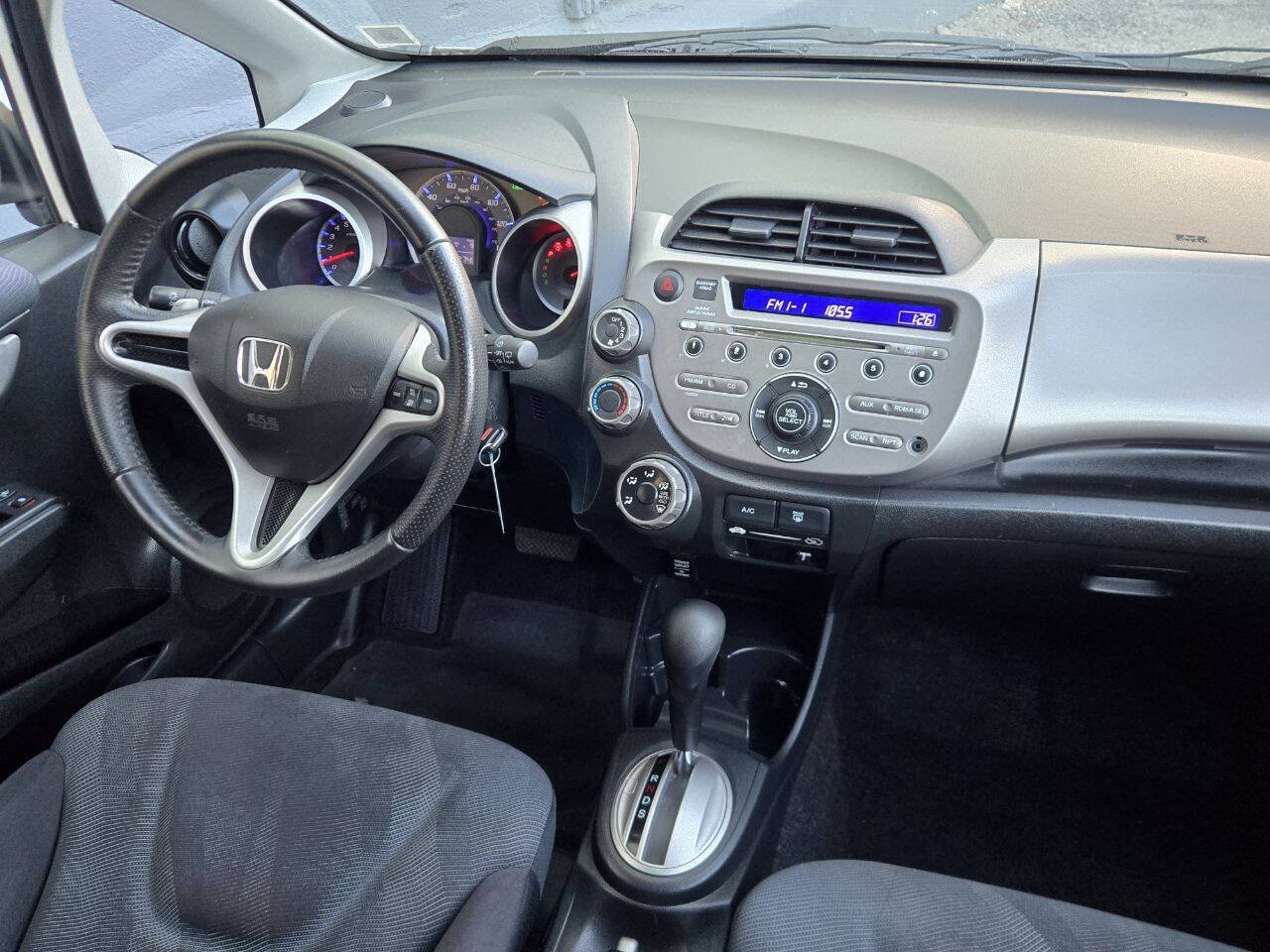 Used 2010 Honda Fit Sport image 9