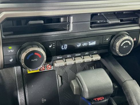 Certified 2025 Toyota 4Runner TRD Off-Road AWD/4WD image 17