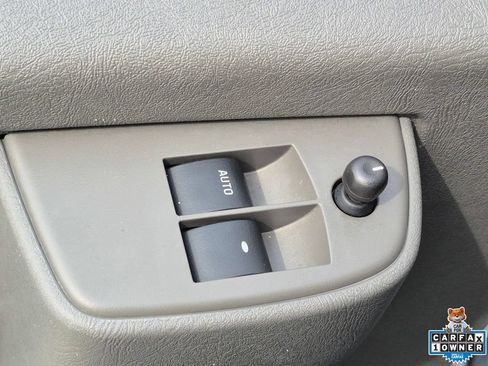 Used 2025 Chevrolet Express 2500 w/ Driver Convenience Package RWD image 15