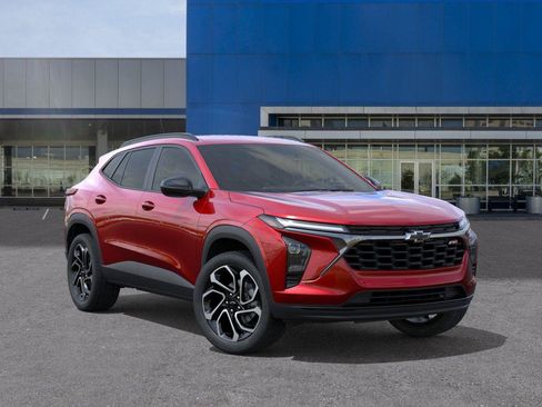 New 2026 Chevrolet Trax RS w/ Driver Confidence Package FWD image 7