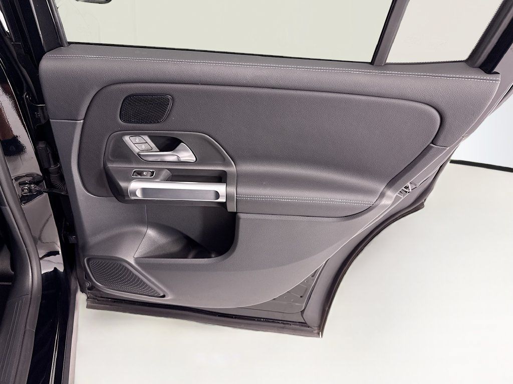 Certified 2024 Mercedes-Benz GLB 250 4MATIC image 26