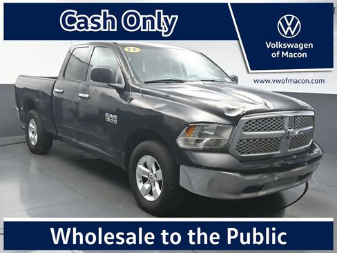 Used 2015 RAM 1500 Classic SLT RWD image 1