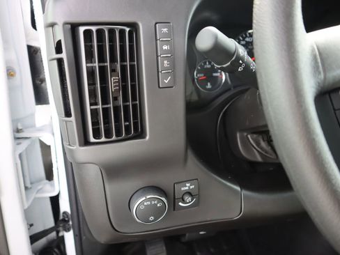 New 2025 GMC Savana 2500 w/ Driver Convenience Package image 10