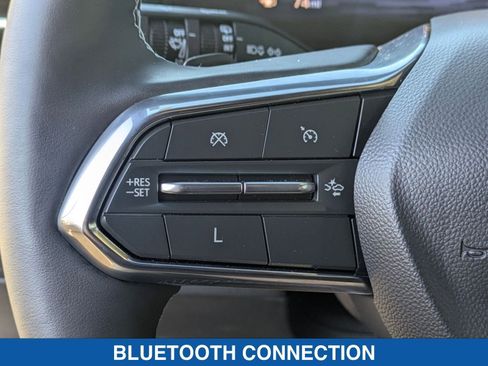 Used 2024 Chevrolet Traverse LS image 20