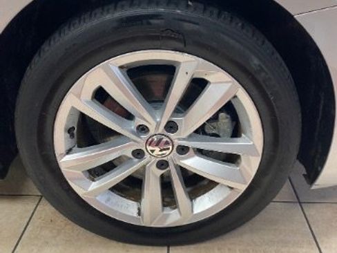 Used 2020 Volkswagen Passat 2.0T S image 30