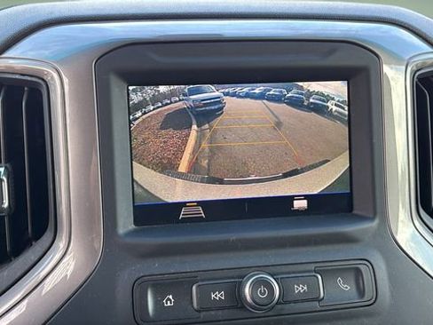 Used 2021 Chevrolet Silverado 2500 Custom w/ Custom Value Package image 22