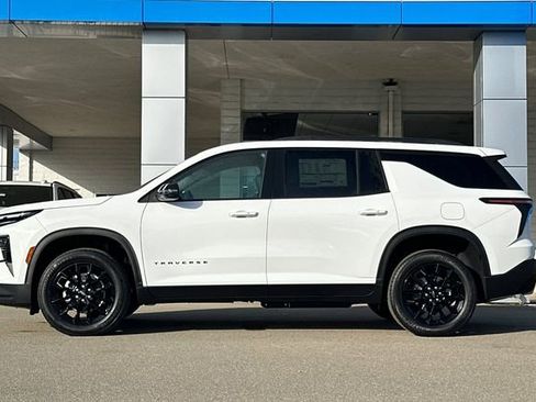 New 2026 Chevrolet Traverse LT w/ Midnight/Sport Edition image 9