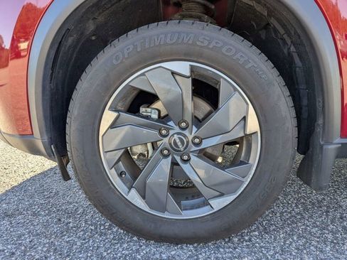 Certified 2023 Nissan Rogue SV image 12