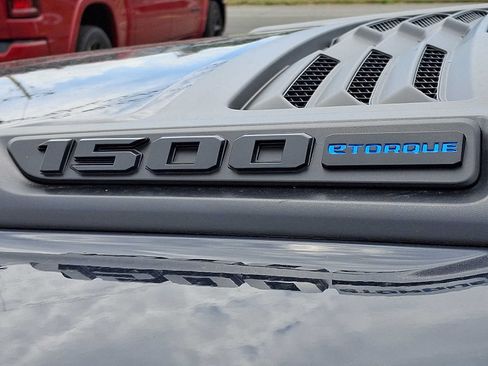 New 2026 RAM 1500 Express AWD/4WD image 21