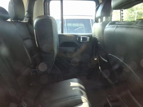 Used 2023 Jeep Gladiator Sport AWD/4WD image 10