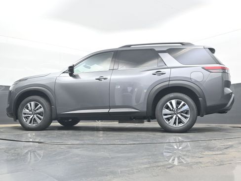 New 2026 Nissan Pathfinder SL FWD image 27