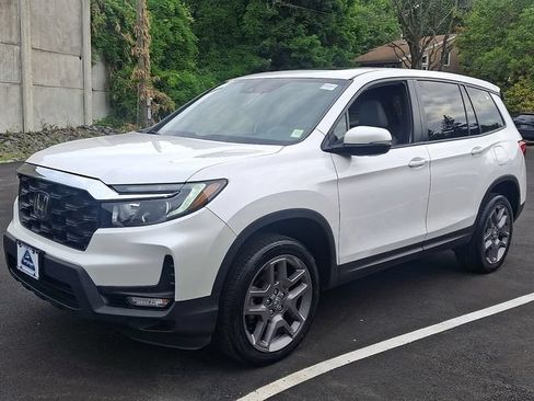 Used 2023 Honda Passport EX-L image 3