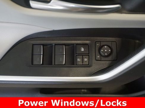 Used 2022 Toyota RAV4 XLE w/ Convenience Package AWD/4WD image 6
