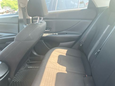 Used 2023 Hyundai Elantra SEL w/ Convenience Package FWD image 31