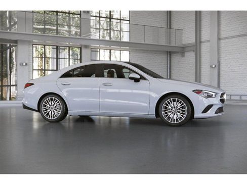 Used 2022 Mercedes-Benz CLA 250 image 15