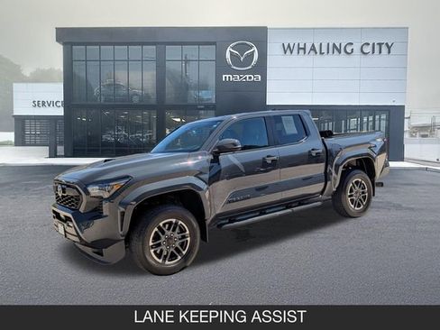 Used 2024 Toyota Tacoma TRD Sport w/ TRD Sport Premium Package AWD/4WD image 3
