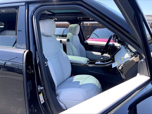 New 2026 Land Rover Range Rover Sport SE AWD/4WD image 31