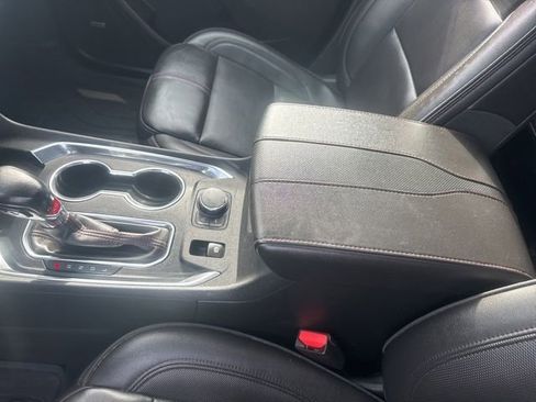 Used 2023 Chevrolet Traverse RS AWD/4WD image 22