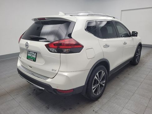 Used 2019 Nissan Rogue SV w/ Premium Package image 9