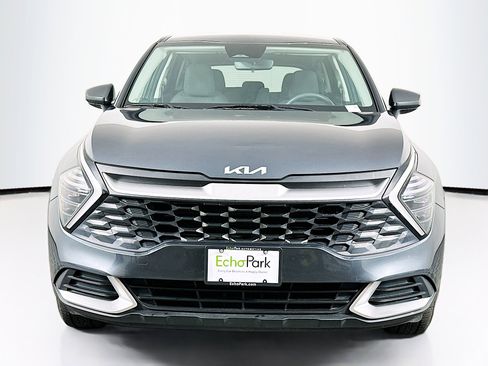 Used 2024 Kia Sportage LX image 2