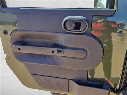Used 2008 Jeep Wrangler X image 9