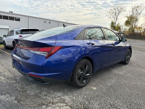 Certified 2022 Hyundai Elantra SEL image 7
