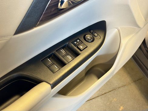 Used 2016 Honda Accord EX image 15