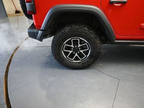 Used 2024 Jeep Wrangler Unlimited Rubicon image 22