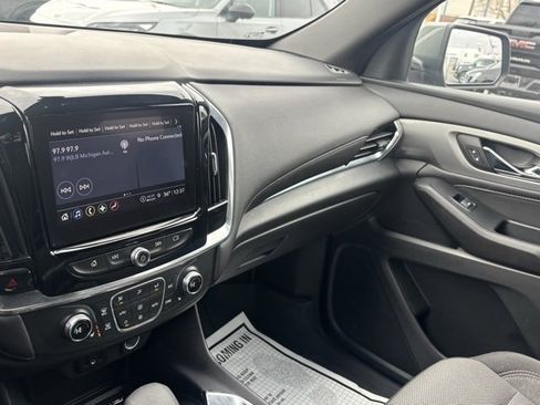 Certified 2022 Chevrolet Traverse LT image 30