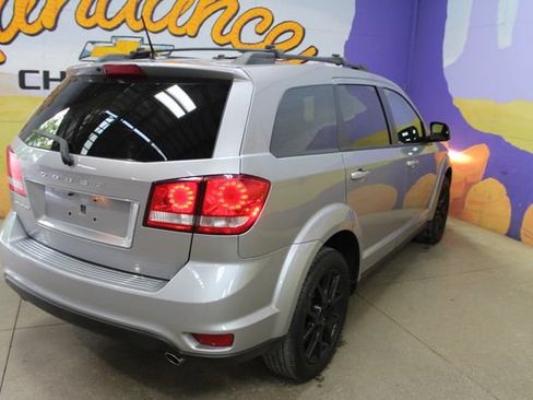 Used 2016 Dodge Journey SXT w/ Blacktop Package FWD image 8