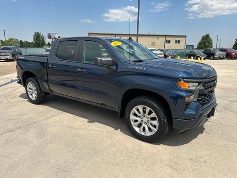 Used 2023 Chevrolet Silverado 1500 Custom AWD/4WD image 34