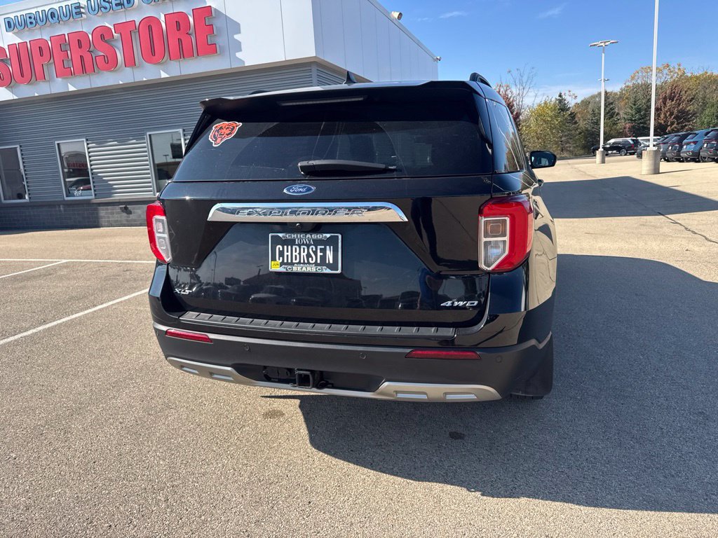 Used 2023 Ford Explorer XLT w/ Equipment Group 202A AWD/4WD image 4