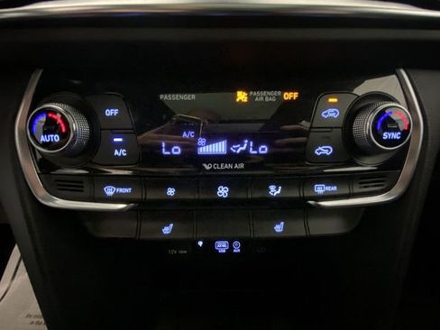 Used 2020 Hyundai Santa Fe SEL FWD image 18