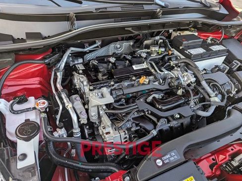 Used 2023 Toyota Corolla Cross XLE image 28